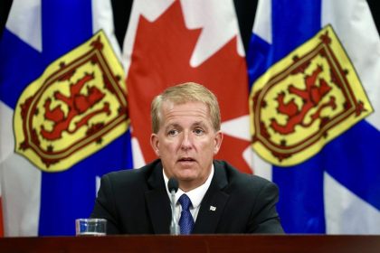 nova-scotia-overhauls-how-municipalities-pay-for-rcmp-policing,-promising-lower-bills