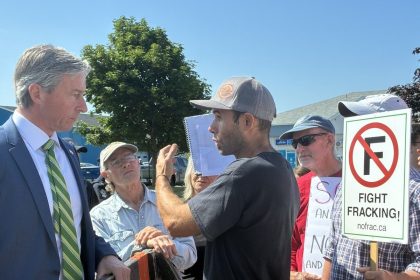 concerned-pictou-county-residents-protest-outside-premier’s-speech