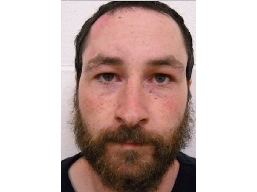 nova-scotia-rcmp-search-in-cape-breton-for-man-on-the-run