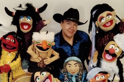 puppeteer-derric-starlights-journey-through-homelessness,-recovery,-and-reconciliation