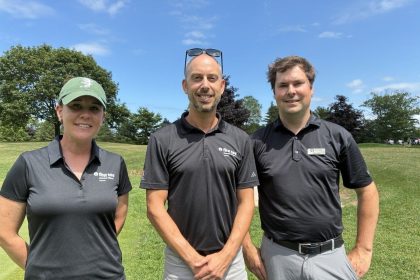 acadia-smile.-program-participants-introduced-to-golf-at-kenwo-clinic