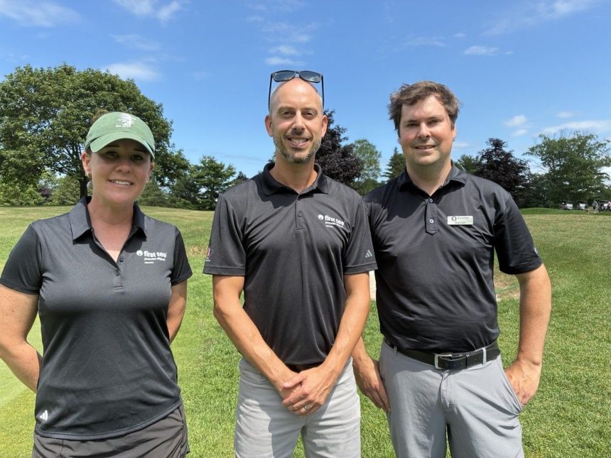 acadia-smile.-program-participants-introduced-to-golf-at-kenwo-clinic