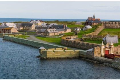 boil-water-advisory-over;-cape-breton’s-fortress-of-louisbourg-reopens