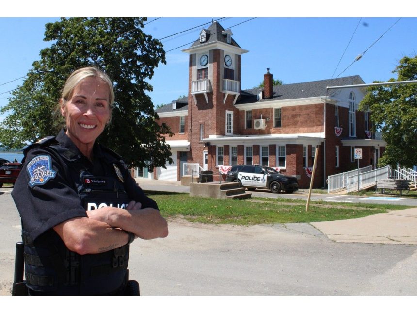 meet-the-chief:-montgomery-brings-wealth-of-experience-to-annapolis-royal-police-service
