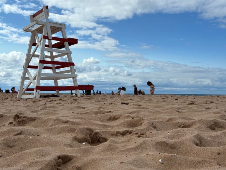 jocelyne-lloyd:-experiencing-pei.-like-a-tourist