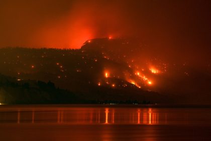 canadian-military-on-standby-to-help-as-bc.-wildfire-losses-mount-and-thousands-flee