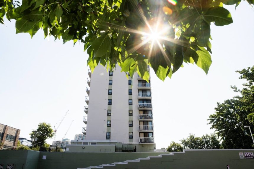 too-hot-to-stay-home:-why-most-bc.-renters-remain-exposed-to-extreme-heat