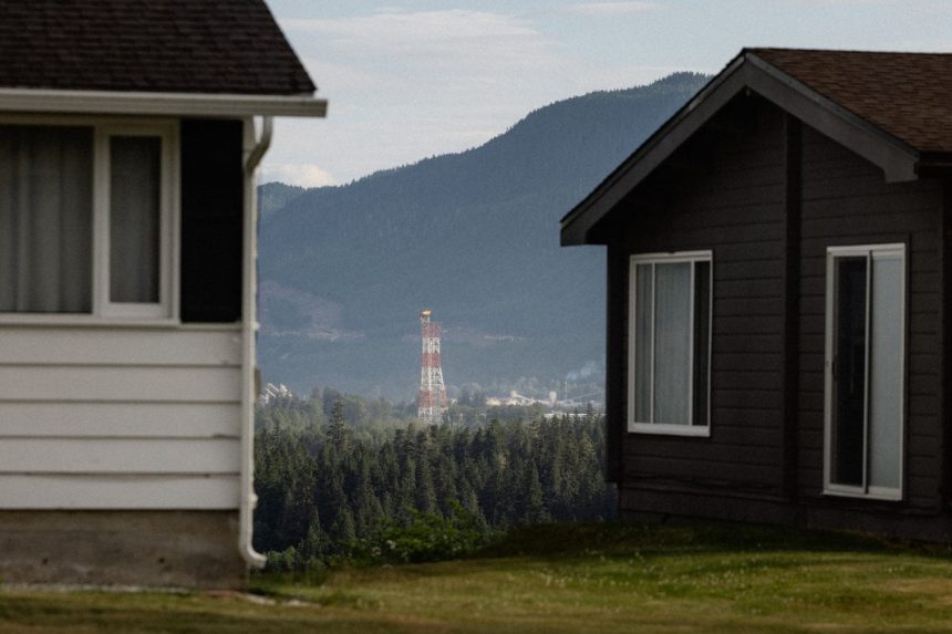 bc.-approved-lng-canada-after-black-smoke-warning:-docs