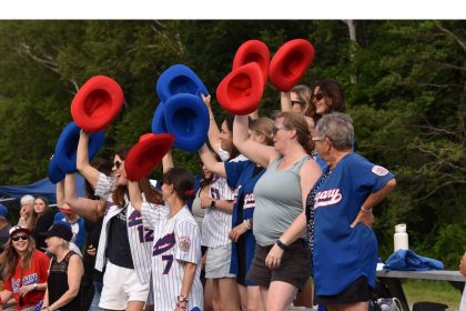 in-photo:-calgary-baseball-fans-do-boot-scootin-boogie-at-canadian-little-league-championship-in-cape-breton