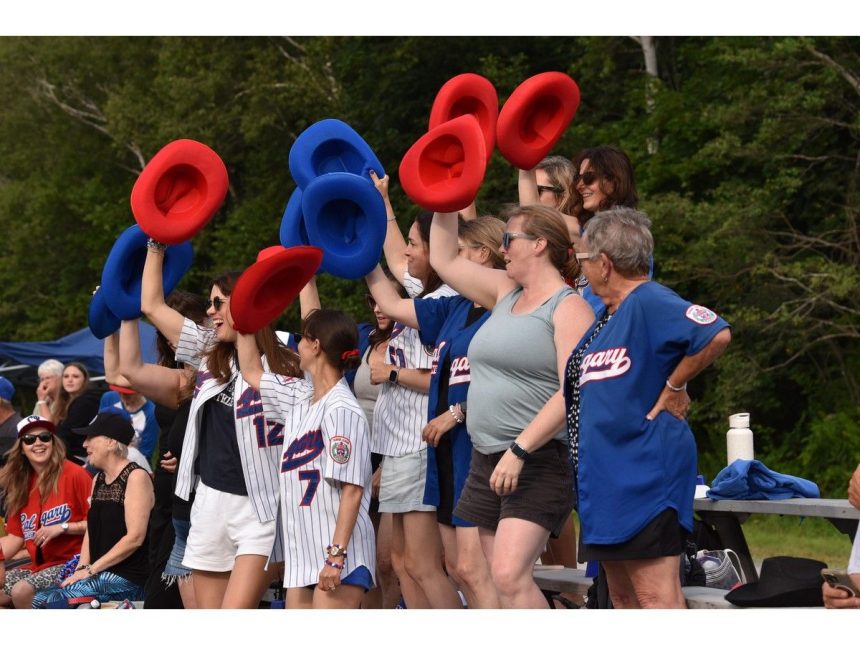 in-photo:-calgary-baseball-fans-do-boot-scootin-boogie-at-canadian-little-league-championship-in-cape-breton