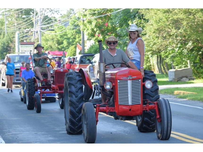 in-photos:-shelburne-county-exhibition-grand-street-parade-draws-a-crowd