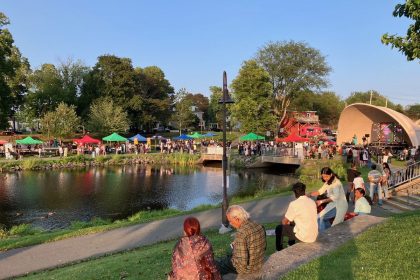 indian-culture-fills-wentworth-park-with-sound-and-colour