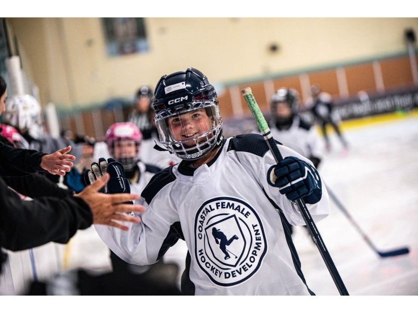 in-photos:-female-hockey-shines-during-annual-camp-in-yarmouth
