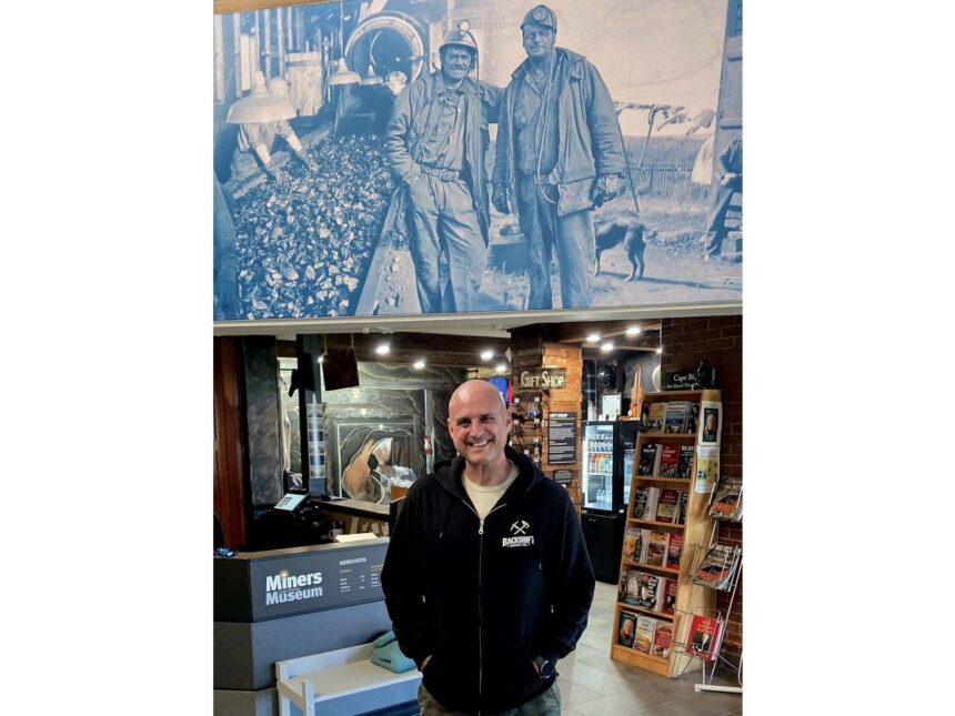 ‘hed-be-very-proud’:-cape-breton-apparel-company-founder-paying-fathers-goodwill-forward