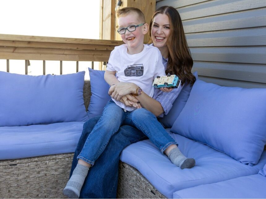mother-of-disabled-son-speaks-out:-labour-dispute-threatens-nova-scotia’s-most-vulnerable-kids’-access-to-education