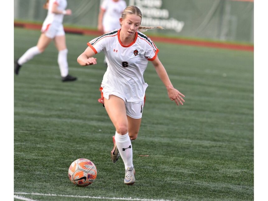 cape-breton-capers-hebert,-hannaford-named-aus-soccer-most-valuable-players-for-2026-season